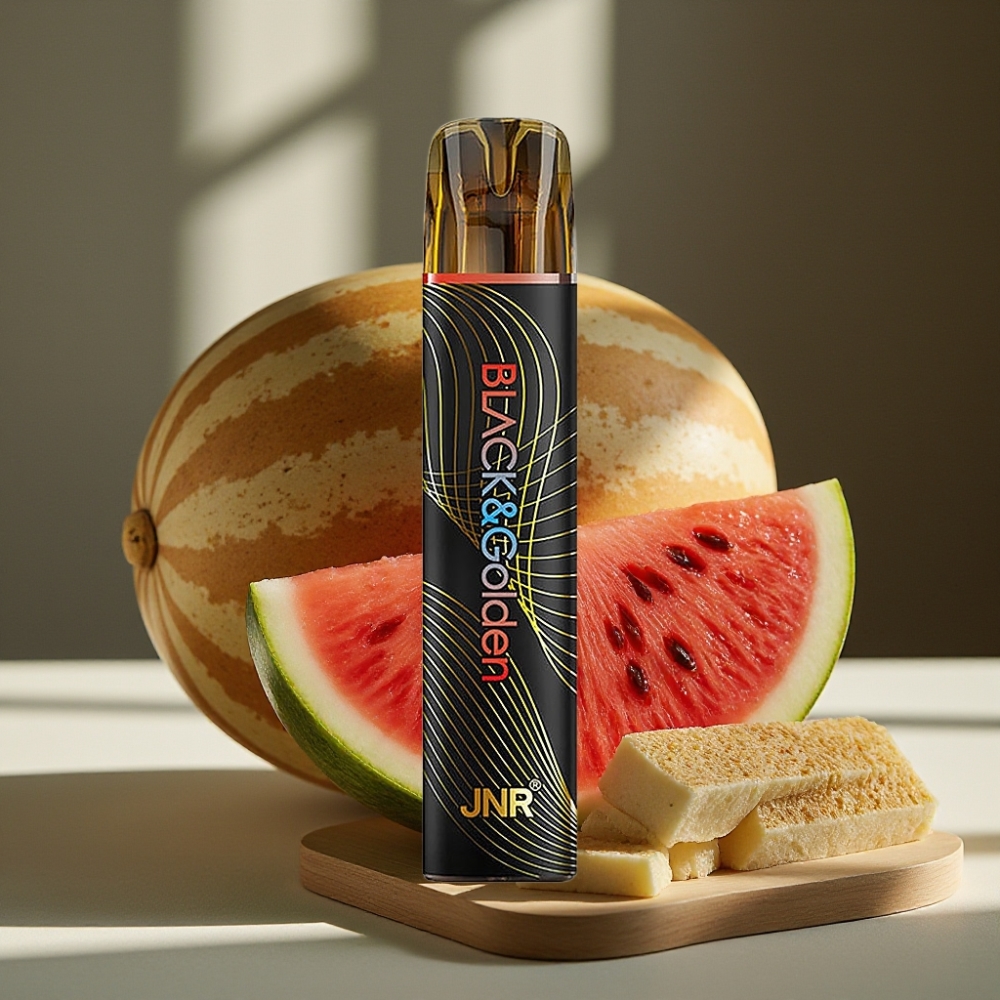 JNR Black&Golden 800 Puffs Disposable Vape Watermeloen Ijs 550mAh 2ml TPD 2% Nicotine