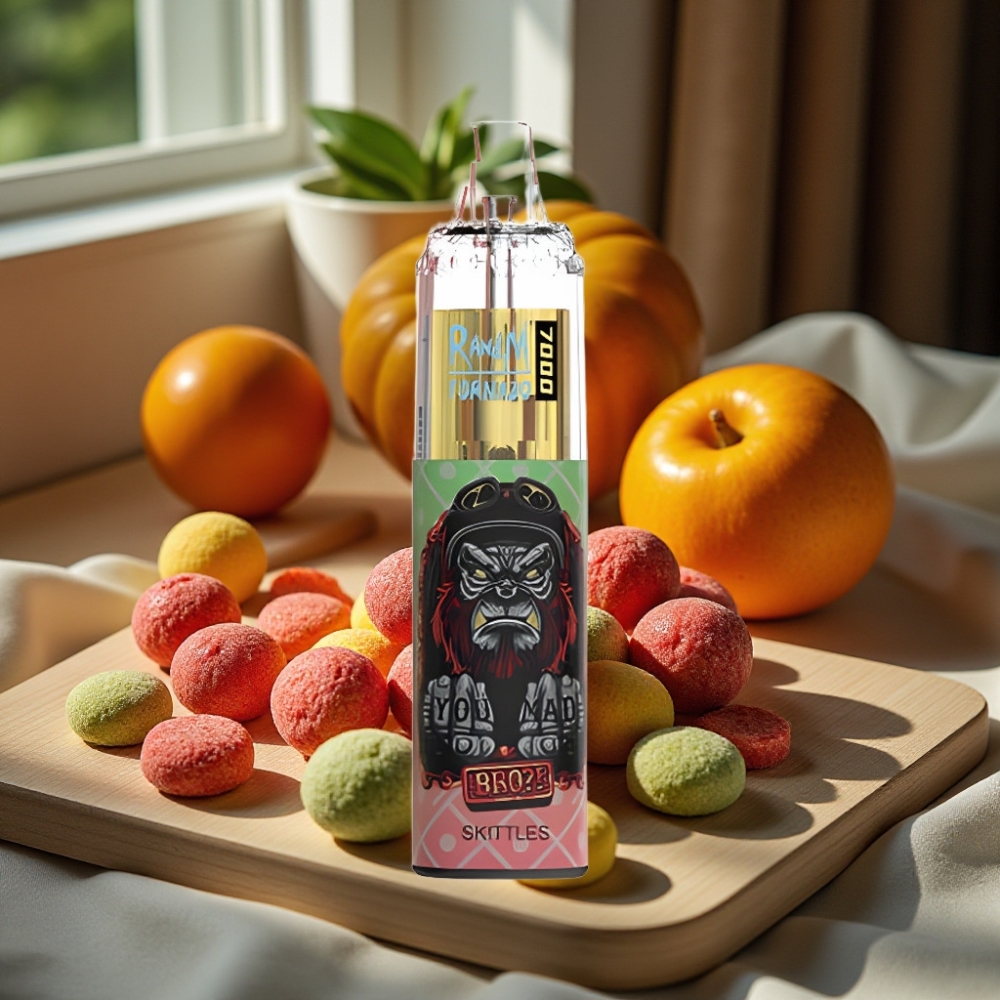 RandM Fumot Tornado 7000 Puffs Disposable Vape 14ML 850MAH Mesh Coil Type-C RGB Lichtregeling Skittles Smaak Luchtinstelbaar