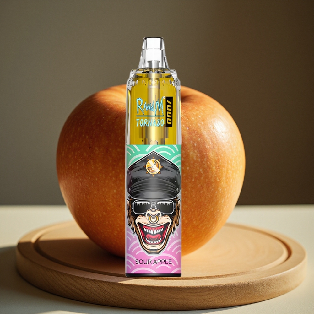RandM Fumot Tornado 7000 Puffs Disposable Vape Zure Appel 14ML 850MAH Mesh Coil Type-C RGB Luchtregeling